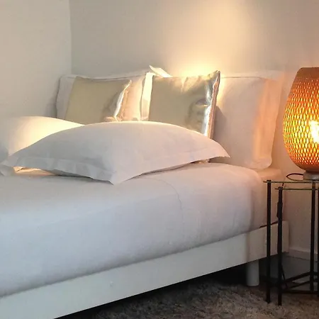 Paris-cosy Studio